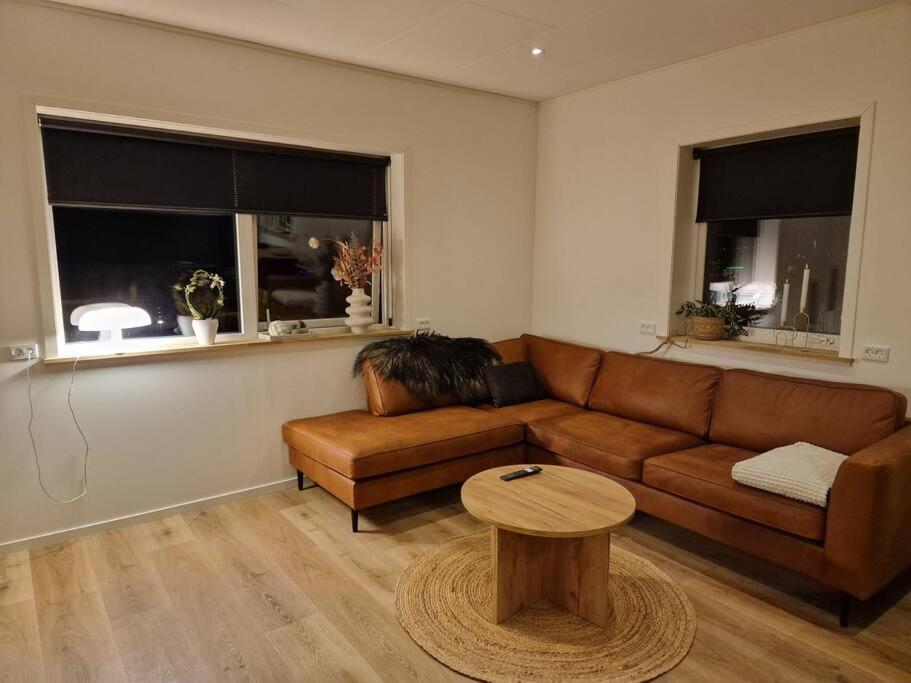 Апартаменты New Flat With Hot Tub - No3 Oyndarfjordur Экстерьер фото